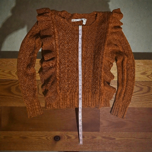 Chelsea & Violet Rust Ruffled‎ Sweater - Picture 3 of 4